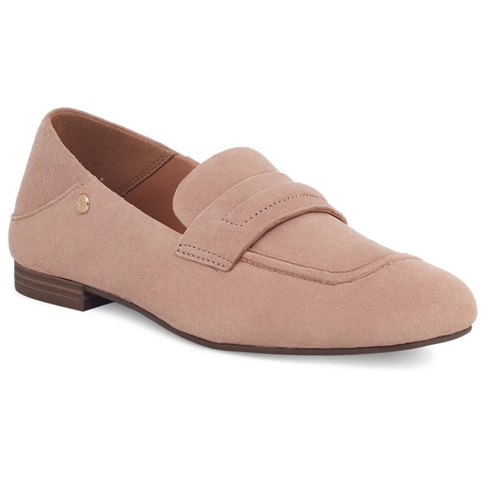 UGG women’s shoes new in box